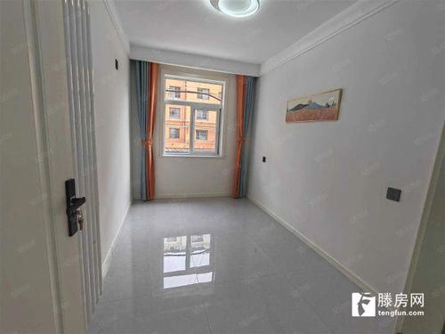 市中心 西門里小區(qū)多層一樓三室一廳一衛(wèi)78.5平精裝58.5萬證滿五年帶儲藏室 滕州二手房出售