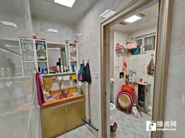 城南 城建清華園,五樓三室兩廳1衛(wèi),110平80萬證,滿2帶儲 滕州二手房出售