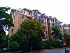 翰霖苑 一期 圖片相冊,鎮(zhèn)江翰霖苑 一期 實景圖 室外圖 小區(qū)配套圖 鎮(zhèn)江安居客